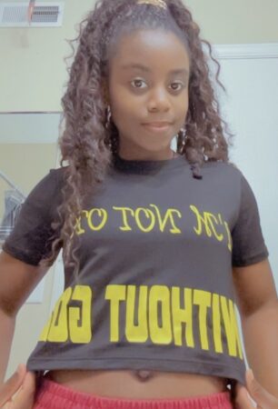 I’M NOT OK/CROP SHIRT